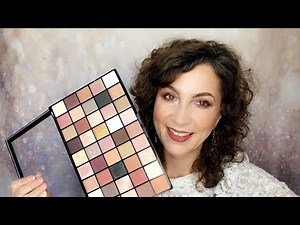 Testing Revolution Maxi Reloaded Palette / Large It Up