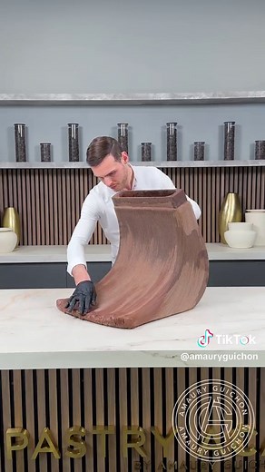 Chocolate Paintbrush: Artistic Creations with Amaury Guichon