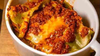 Delicious noodle dishes to eat around the world