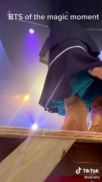 Frozen Jr at CPACC #frozen #frozenjr #dresschange #elsa #anna #letitgo #letitgodresschange #theatre #theatretiktok #theatrekids #broadway