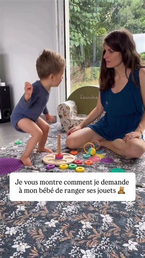 Bébé Signe & Vie de Maman 🍃 Typhanie on Instagram: "Pour apprendre à signer facilement avec ton bébé, inscris toi à mon atelier Bébé Signe offert en commentant « ATELIER » C’est en direct, je vais t’apprendre les signes à faire selon l’âge de ton bébé et je répondrai à vos questions en live ♥️ #bebesigne #signeravecbebe #communicationgestuelle"