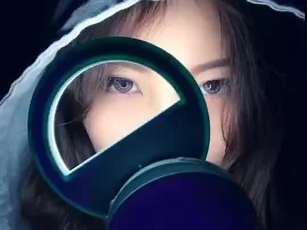 🌚一堆Bug 对荧光灯还不知道怎么玩比较顺溜~so 为了补偿Bug 在彩蛋 嘿嘿嘿~