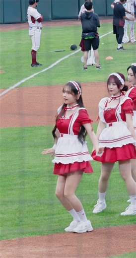 金佳垠 김가은 Kitty Kat 開場舞 part.1 萌え萌え猿夢女僕 Rakuten Girls 20260411