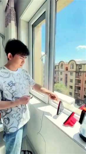 1.3K views · 19 reactions | 鱗Explore magnetic window cleaning tools featuring dual-piece designs. These implements employ magnetic force for glass surface maintenance on multi-pane windows. | Everyday Living Insights | Facebook