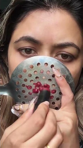 Creative 24K Gold Lip Art - MUST WATCH💄#fyp #trendingshorts