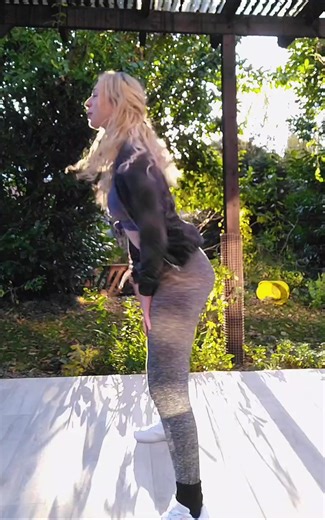 🤩 #shuffle #shuffledance #shufflegirl