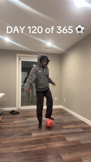 DAY 120 of 365 learning how to play soccer ⚽️#soccer | soccer
