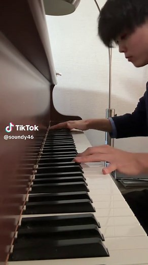 星野源の楽しい恋のピアノ演奏