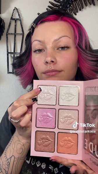 eyeliner look has been requested!!! alt baddies on the go, i am a “sisters; could be twins” kind of liner girl but the general shaping can be sharpened/made more even *also cut my bangs shorter and made tutorial?!! #alt #altgirl #eye #eyeliner