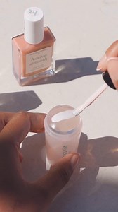 65K views · 311 reactions | Une french manucure professionnelle ? Facile ! Découvrez le Mani Stamper, l’outil idéal pour une French parfaite à la maison. Un résultat sans défaut garanti grâce à sa tête en silicone souple ! ✨ A professional French manicure, the easiest way? We’ve got you. Discover the Mani Stamper, the perfect tool for a flawless french mani. Its soft silicone head guarantees a flawless result! ✨ | Manucurist | Facebook