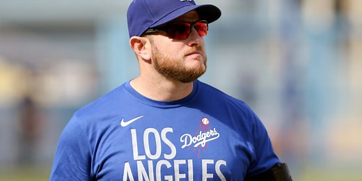 Muncy looking 'unlikely' to play in NLCS