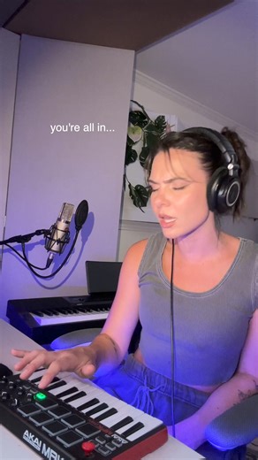 '514 Denim' bb lesss goooo, I love this song so much. Tell me you can’t imagine hot people dancing around to this in a Levi Strauss & Co commercial?!? TBWAChiatDay Los Angeles 🙏 Pre-save 🔗👇 https://estelladawn.ffm.to/514denim.OFP #514denim #LevisMusicProject #levistrauss #discopopsong #estelladawn #newmusicdiscovery | Estella Dawn music