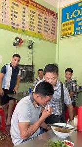 8.8M views · 99K reactions | MỸ LÝ - KỲ SƠN: Bất ngờ gặp người đàn ông VỪA ĂN VỪA KHÓC | Hà Huy Khánh Channel | Facebook