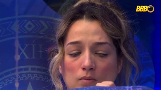Dentro de um jogo de pressão constante, onde tudo é questionado e as decisões são tomadas com informação limitada, cada detalhe ganha proporção maior. A reação da Ana vem desse conjunto de situações, não de um episódio solto. Antes de julgar, é preciso olhar o contexto completo. Porque ali dentro, nada acontece isoladamente. #TeamRenault #BBB26