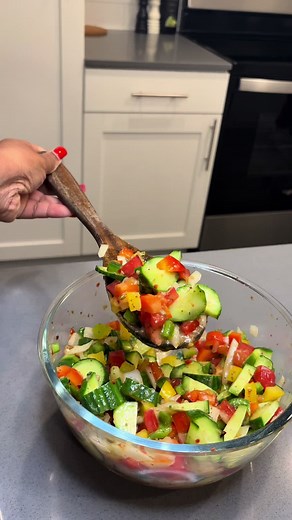 Part 1 of 21 days of fruits and veggies🥰 Zesty Cucumber Salad 🥒🥗 This will be perfect for those on the Daniels fast/diet Share this with a foodie🥰 #quickrecipes #danielsfast #cucumbersalad