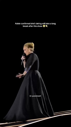 #Adele is saying H̶e̶l̶l̶o̶ goodbye to the stage for an "incredibly long time." (🎥: @paolatravell /TMX) | E! News