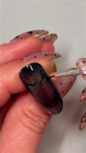 EASY HALLOWEEN NAIL ART 💜🎃 ICE GEL + PIGMENT #shorts