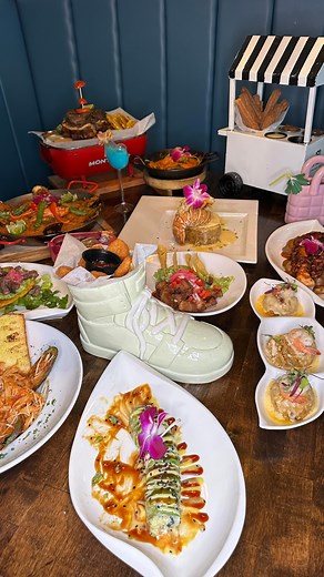 17K views · 1K reactions | Restaurante de Fusion Latina en Lawrenceville! 襤 Este lugar Se especializa en una fusión de sabores latinos, mexicanos, dominicanos, cubanos y puertorriqueño y mas! Montemar @montemar_atl 1848 Old Norcross Rd Suite 900-1000, Lawrenceville, GA 30044 #atlanta #atl #latinfood #lawrenceville #georgia #atleats | Mary Matheus Traveler | Facebook