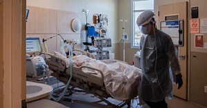 U.S. COVID-19 death toll set to surpass half a million