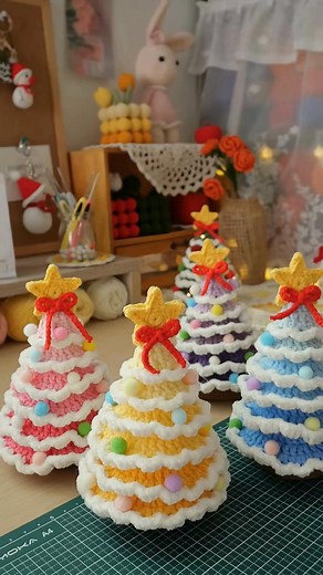 Ready for Christmas? Let’s make it handmade! I spent a whole month crocheting this beautiful Christmas tree — and it’s totally worth it! ❤️ Now you can create your own too with my Christmas Tree Crochet Pattern 🌟 No stress, no guessing — just clear, beginner-friendly steps with detailed photos to guide you from start to finish. ✨ Beginner-friendly instructions 📸 Step-by-step photo tutorial 💻 Instant digital download (PDF) Click “Shop Now” and start your crochet journey today: yarnara.com | Ki