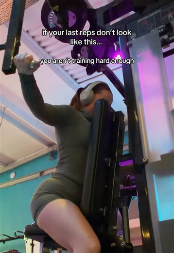 Push yourself, you need to for growth girl ☝🏼🗣️ Fit is - @DFYNE #dfyne #gym #gymtips #forthegirls #gymgirls