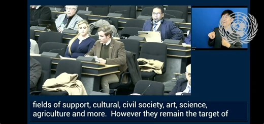 Verenigde Nasies: AfriForum plaas kollig op SA-regering se menseregteskendings teen minderhede Die burgerregteorganisasie AfriForum het deelgeneem aan die Verenigde Nasies (VN) se 18de sitting van die Forum vir Minderheidsaangeleenthede. AfriForum se hoof van openbare betrekkinge, Ernst van Zyl, het die organisasie se nuwe _Die Wêreld moet weet_-verslag se bevindinge in 'n mondelingse voorlegging by dié VN-forum aangebied. AfriForum het ook 'n kopie van die verslag oorhandig aan die VN se spesia