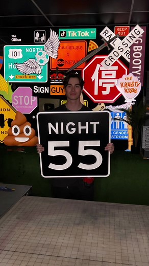 SignGuy at night #work #asmr #signs #oddlysatasfying #foryou #fyp #signguy