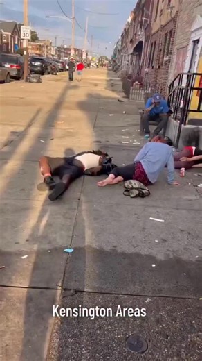 X users call out Trump’s plan to ‘properly run Venezuela’ by posting videos of Skid Row in LA, where drug addiction, homelessness, and poverty are the reality on the ground. This neighborhood takes up a 50-block area downtown with one of the nation’s largest homeless populations, characterized by encampments, substance abuse, and mental health crises in California and abandoned by the federal and local governments. | MintPress News