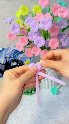 Little flowers #pipecleaners #diycrafts