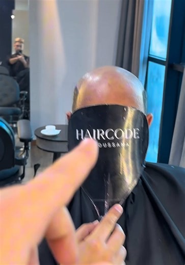 📍HairCode™ – Tour 360, Boulevard des Lions, 6ᵉ étage – à côté de l’hôtel Vendôme, Oran 📞 0553 75 57 63/ 0563116896 #prothesecapillaire #bald #haircode #تركيب_الشعر_الطبيعي