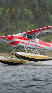 15K views · 2K reactions | Alaska floats - get up and go from Homer, Alaska Seaplane Base Mike @mikeradford getting his 180 on-step and leaving for Anchorage. A good headwind, helps reduce the time on the water. #alaska #aviation #floatplane #seaplane #flying #homer | Deon Mitton Aviation Photography | Facebook