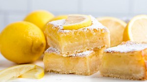 1.5M views · 10K shares | You need just 5 ingredients to make the perfect luscious lemon bars. ️RECIPE: https://thestayathomechef.com/lemon-bars/ | Recipes | Facebook