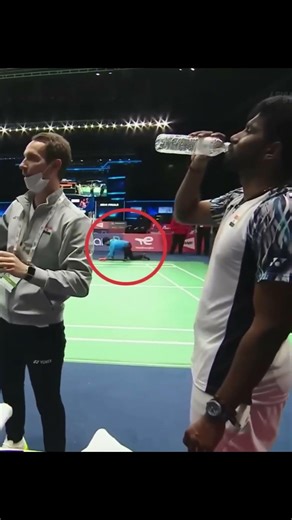 Badminton.exe a cessé de fonctionner 5.0#badmintontiktok #badmintonskills #badmintonfun #oup #Shorts