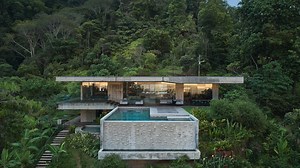 Nestled in the Costa Rican jungle and overlooking the Pacific Ocean, Formafatal's Art Villa combines both natural and luxurious qualities. #ProjectOfTheWeek . See the full project here: https://arc.ht/2LBFh3F Photos by BoysPlayNice Photography & Concept | Architizer