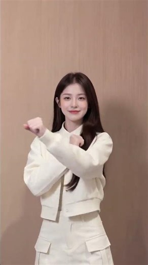 Dance-Filled Outfits: Spring Style Show