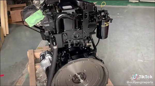 Exploring Yanmar 4TNV106 Diesel Engine Assembly