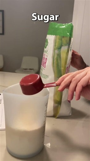 How to make a VANILLA MILKSHAKE!👩‍🍳 #recipe