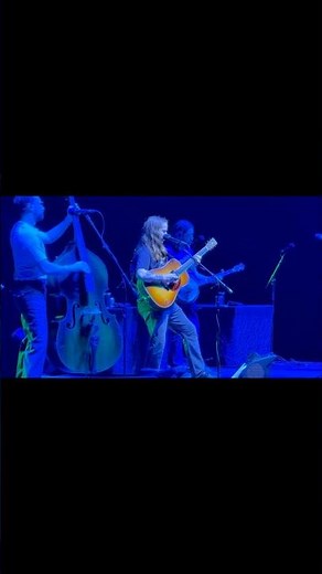 Billy Strings — California Sober 4K