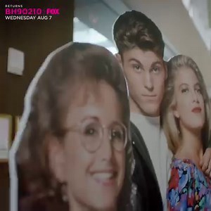 244K views · 407 shares | Hey LA, The Peach Pit is SOLD OUT!!!!! Wow, thank you all for SELLING OUT the #BHPeachPit PopUp in record time! The Peach Pit will pop up from August 1-3, walk ins are welcome (if there is room!) and stay tuned for more info on a waitlist. More info at popsugar.com/peachpit <3 jennie | Jennie Garth | Facebook