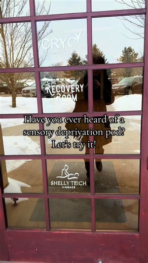 ✨ The Deprivation Pod ✨ I love this thing! Here’s why: 💧 It gives my physical body a break from gravity and tension due to faulty connective tissue and collagen production as well as stress. 💧It gives my nervous system a break from the constant barrage of sensory information. It’s like hitting ‘clear cache’ on your brain’s web browser 😎 💧It gives my curls life! 💁🏻‍♀️ 💧It seems to help offload the energy I take in from being a reader for a living. ✨ Have you ever heard of a Sensory Depriva