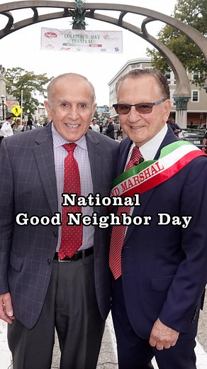 ✨ Celebrate Good Neighbor Day! ✨This special day is all about kindness, connection, and community. Whether it’s lending a helping hand, sharing a smile, or simply checking in on someone next door, being a good neighbor makes the world a warmer, friendlier place. #NationalGoodNeighborDay #neighbor #kindness #frankcaprio #caughtinprovidence | Frank Caprio