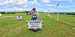 90-year-old goes skydiving in memory of his late wife