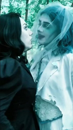 Corpse Bride (Groom) COSPLAY // look out Victor 🏃🏻💨 #corpsebridecosplay #corpsebride #cosplay