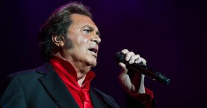 Engelbert Humperdinck, Beloved Singer, Struck With Serious Illness