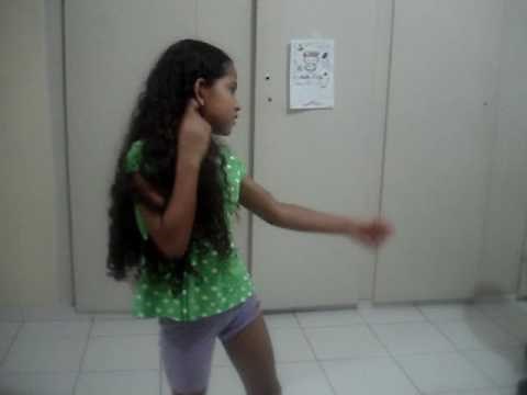 Letícia dançando HIGH SCHOOL MUSICAL
