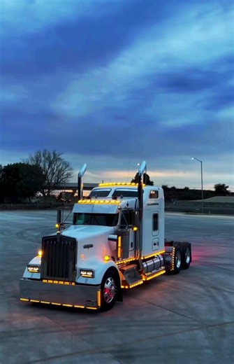 Exploring the Big Rigs of America