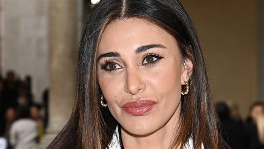 Belen e i suoi 40 anni: ‘scandalo’ a Sanremo, boom con Lele Mora e amori tribolati da Corona a De Martino