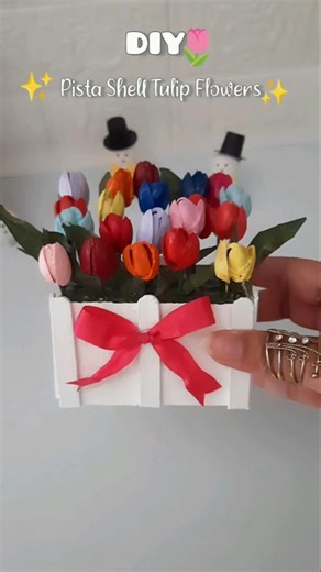 DIY Pistashell Tulips #shorts #shortsviral #pistashellcrafts #diy #handmade #craft #viral #trending