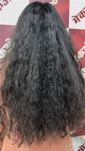 𝗠𝗔𝗞𝗘 𝗢𝗩𝗘𝗥 𝗦𝗔𝗟𝗢𝗡🎗️ on Instagram: "#makeoversalon #hairstylist"