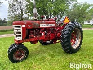 1957 Farmall 450 Gas 2WD Tractor | Agriculture